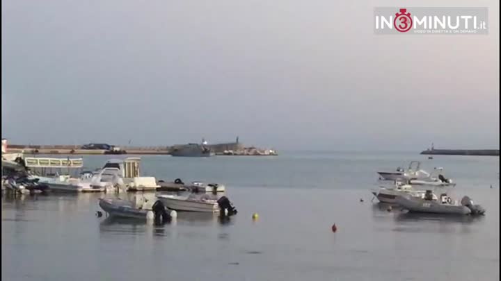 Sbarco di 95 migranti a Porto Empedocle.