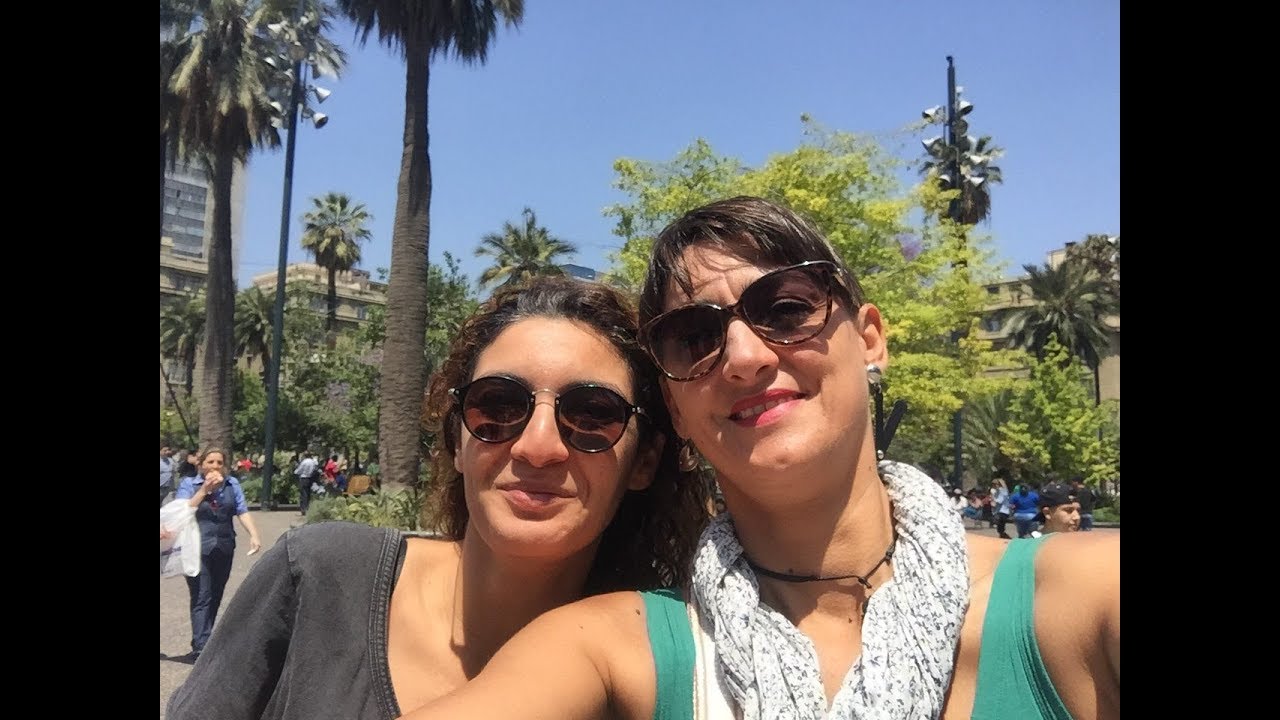 In giro per il centro di Santiago con Chiara e Valentina