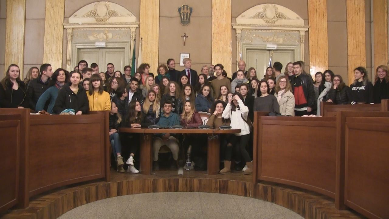 Erasmus, 27 studenti e 2 docenti accolti al comune da Firetto e Biondi. I docenti affascinati da Agrigento