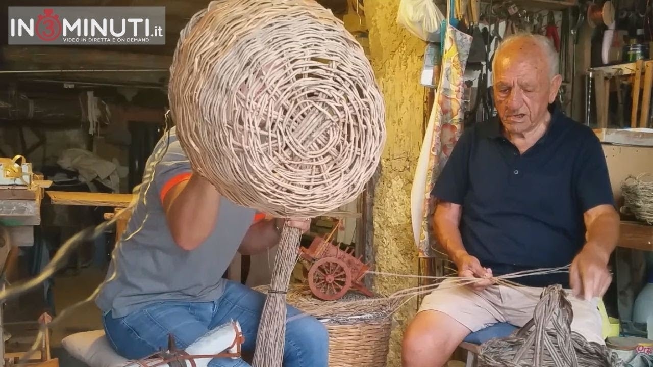 … L’ANTICU UN SA SBAGLIATU MÀ!! Oggi u panaru do zu Totò Russo. Di Biagio Licata