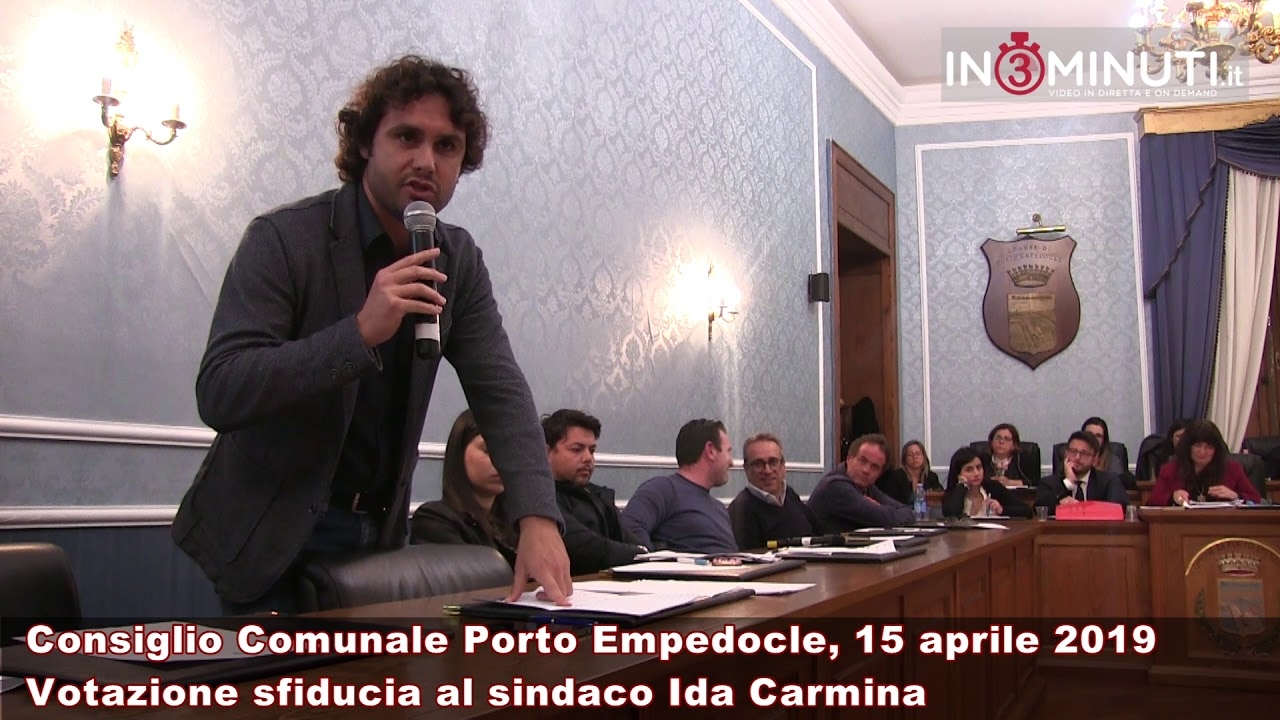 Bocciata la sfiducia al sindaco di Porto Empedocle Ida Carmina, Dario Puccio