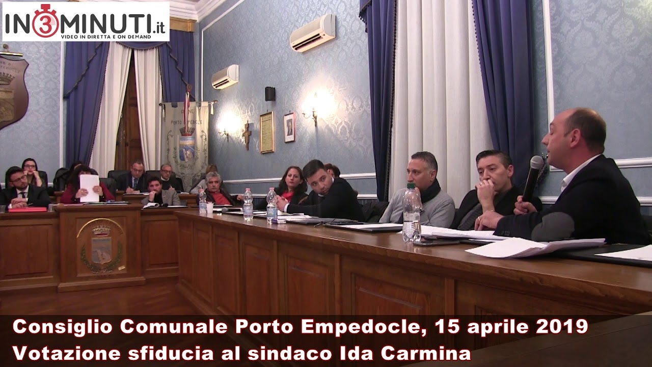 Bocciata la sfiducia al sindaco di Porto Empedocle Ida Carmina, Salvatore Bartolotta