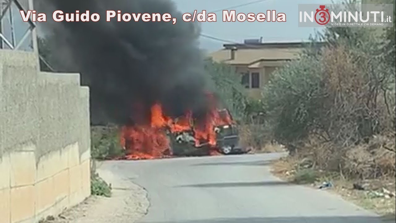 A fuoco un mezzo in via Guido Piovene, c/da Mosella, Agrigento, 📹VIDEO RICEVUTO