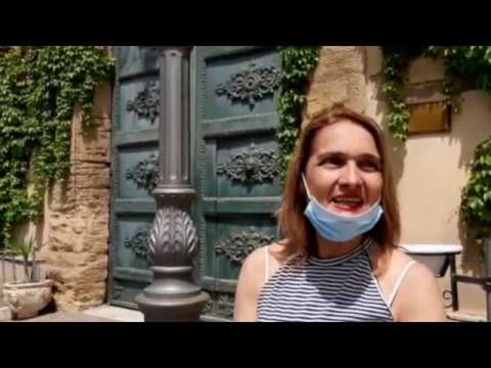 Questa mattina una cinquantina di commercianti e ristoratori in piazza Municipio Cucchiara e Picarella🎥