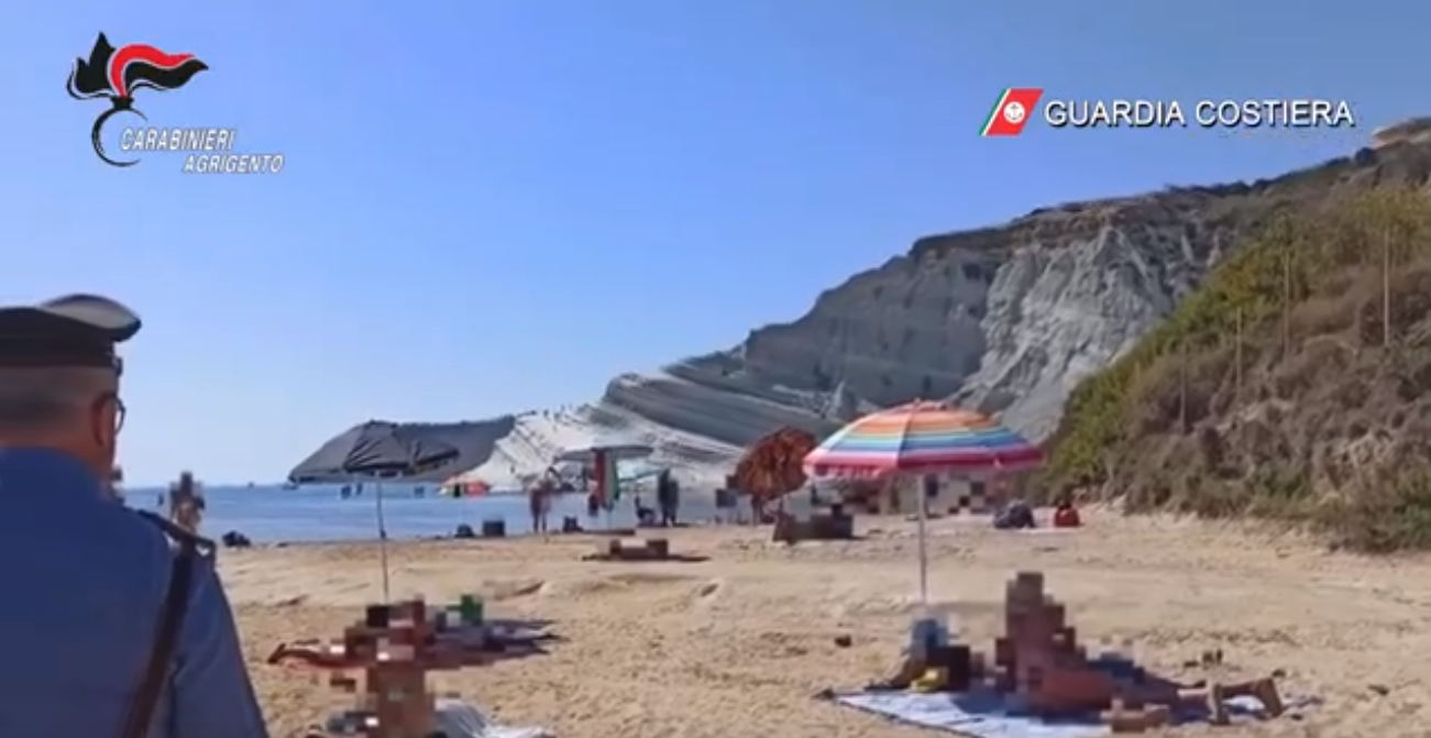 “ANCORA VIOLAZIONI ALLA SCALA DEI TURCHI: DENUNCIATE TRENTUNO PERSONE, RISCHIANO TRE ANNI DI CARCERE”