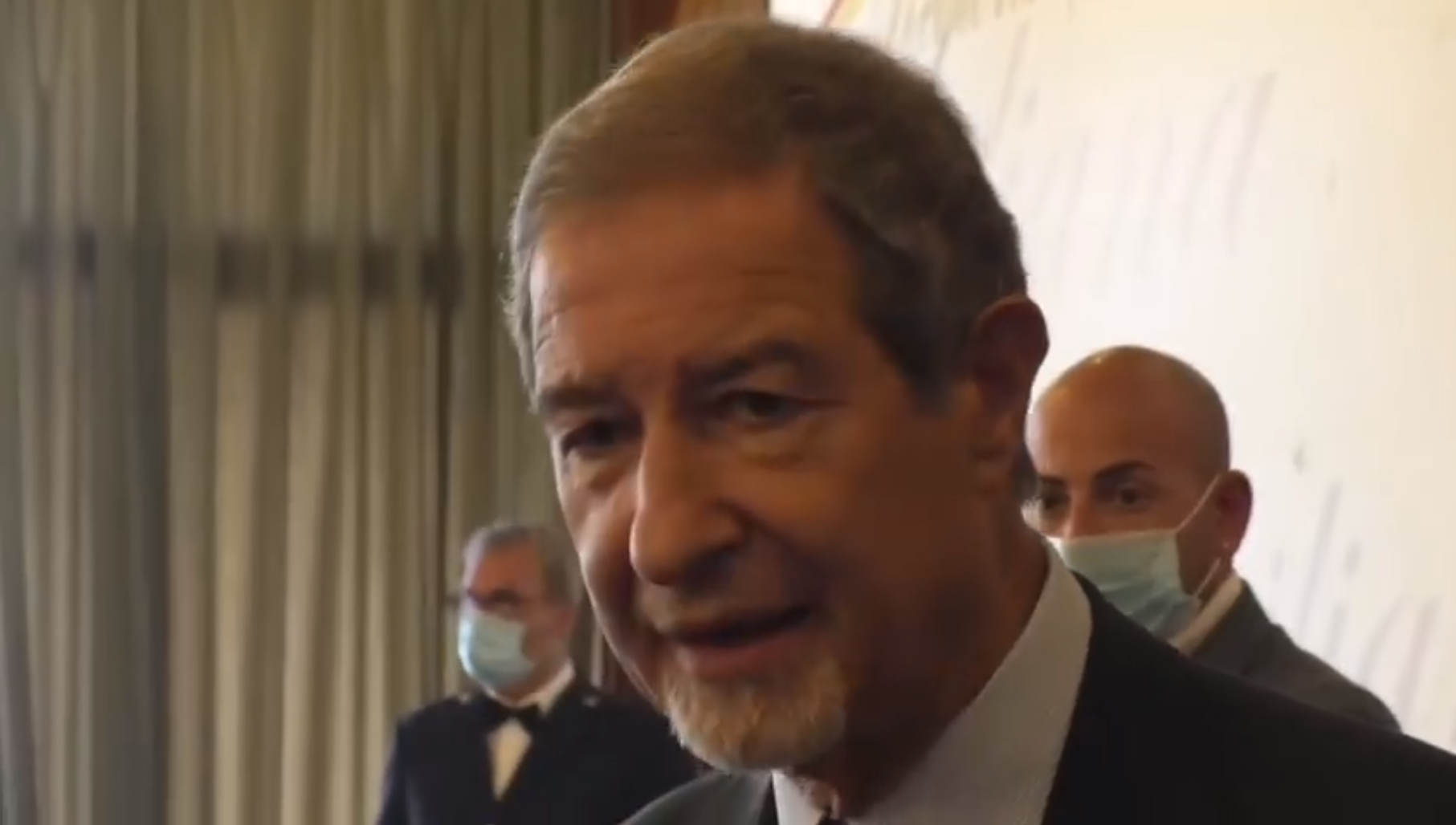 “Nessuna guerra tra istituzioni, la gente vuole risolti i problemi” Presidente Nello Musumeci su ordinanza sgombero HOTSPOT 🎥video ricevuto