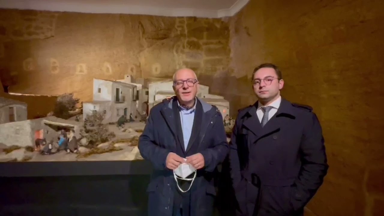 Inaugurato e ancora fruibile il presepe artistico di Roberto Vanadia, allestito nell’ex Collegio dei Filippini 🎥video ricevuto
