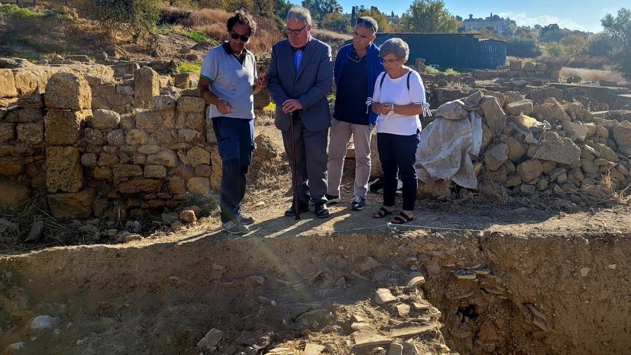 Quartiere ellenistico-romano, sorprendente ritrovamento, casa con pavimentazione in mosaico