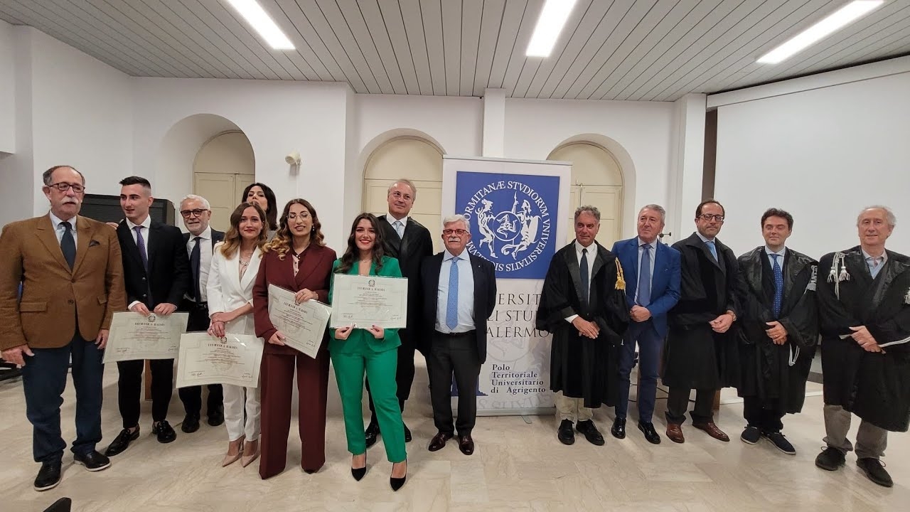 Prime Lauree del Corso triennale in Economia e Amministrazione Aziendale oggi a Villa Genuardi