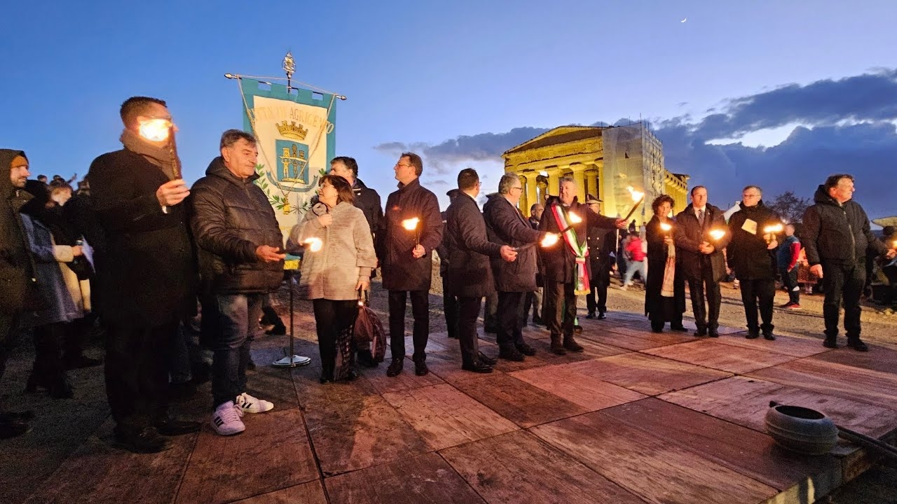 Acceso il TRIPODE dell’amicizia, le Foto