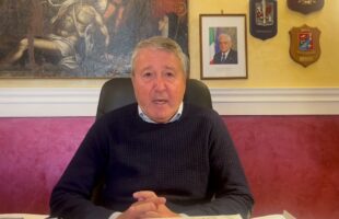 Video di auguri del sindaco di Agrigento Francesco Miccichè