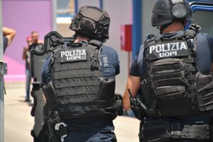 Il Negoziatore della Polizia di Stato in azione