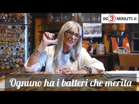 “…dica 34” di e con Simona Carisi   Ognuno ha i batteri che merita (video 13)