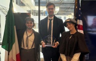 Marco Savatteri premiato a Washington con il “Premio Eccellenza Italiana 2025” per il musical Camicette Bianche