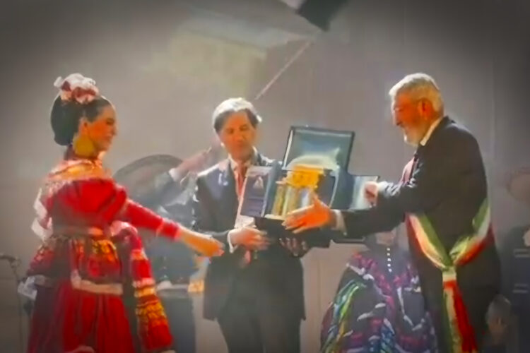 Mandorlo in fiore, ha vinto il Messico