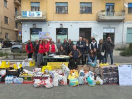 PASQUA DI SOLIDARIETA’, PIU’ DI CENTO CUORI ADERISCONO ALL’APPELLO DEL MCL E PATRONATO SIAS PER UNA RACCOLTA ALIMENTARE A FAVORE DEI VOLONTARI DI STRADA 